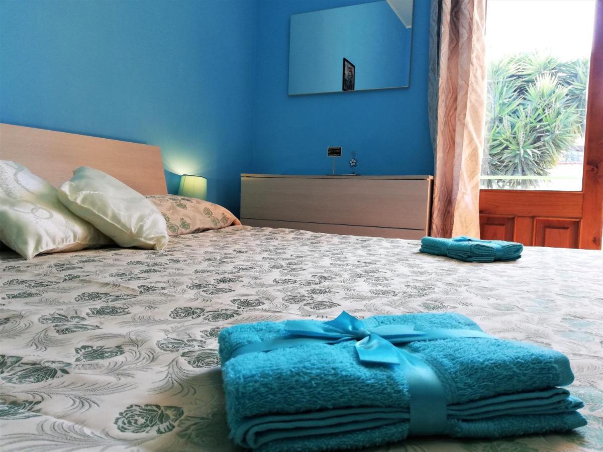 Via Pisa Hotel Riposto Bagian luar foto