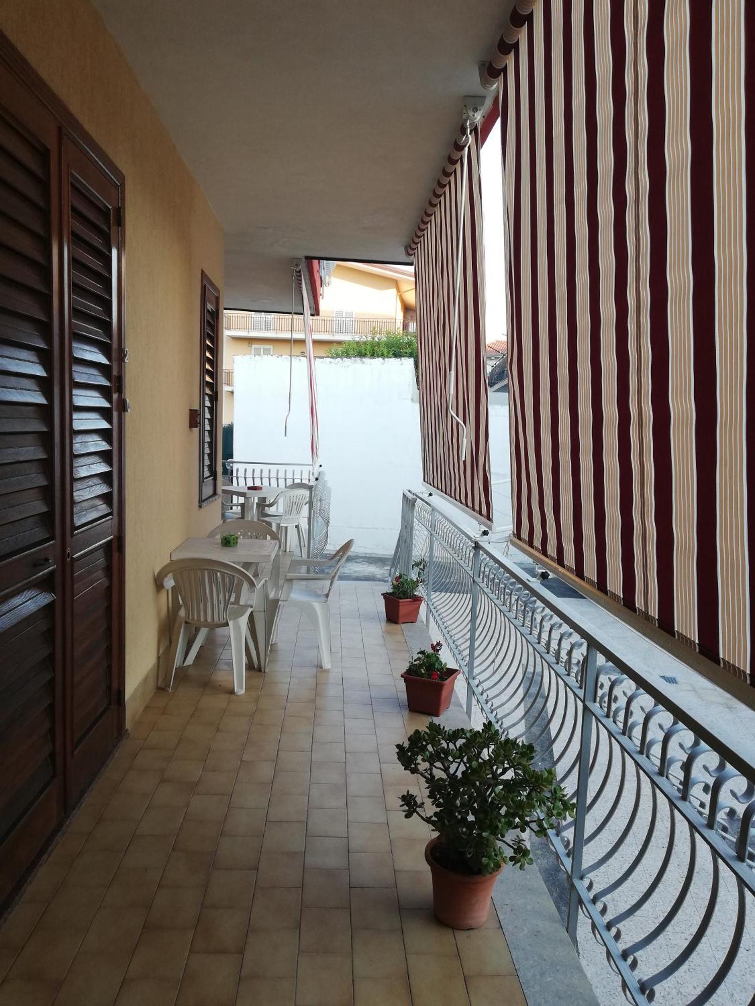 Via Pisa Hotel Riposto Bagian luar foto
